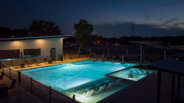Treeside RV Resort Picture 5