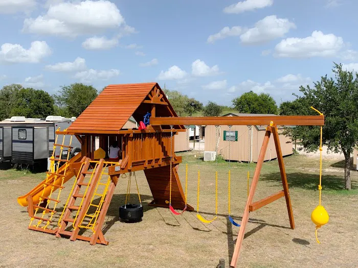 Lonesome Creek RV Resort Picture 9