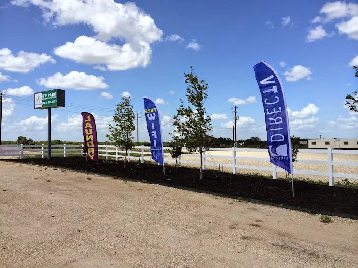 Crosstimber RV Park Picture 6