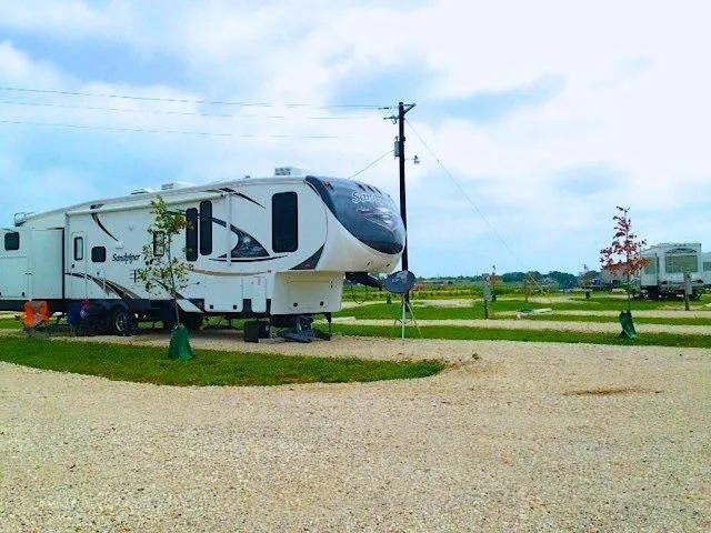 Crosstimber RV Park Picture 1