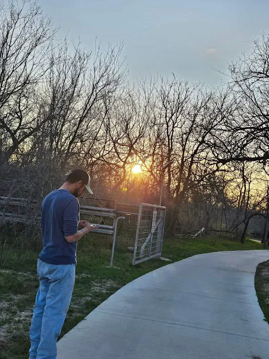 Elmendorf RV Park Picture 2