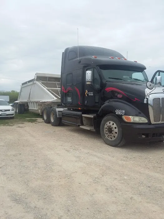 Easy Acres RV Park Picture 3