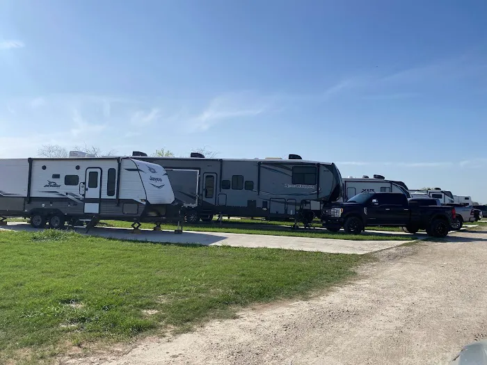 Hilltop Acres RV Park - Victoria, TX Picture 1