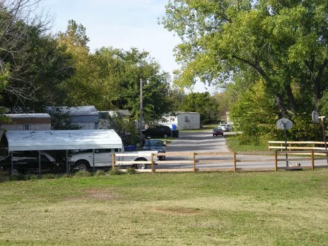 Turtle Creek Community Mobile Home Park Picture 3