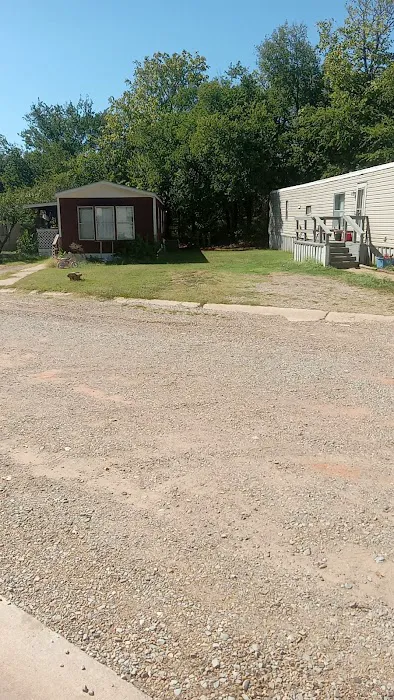 Highway 19 Mobile Home Park Picture 3