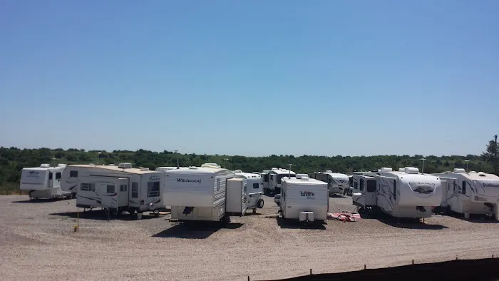 Rolling Meadows RV Park Picture 3