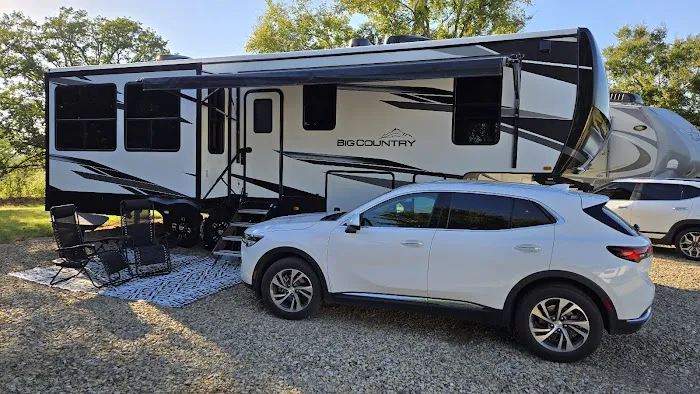 The Lazy Daisy RV Park Picture 2