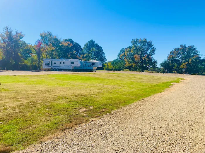 The Lazy Daisy RV Park Picture 6