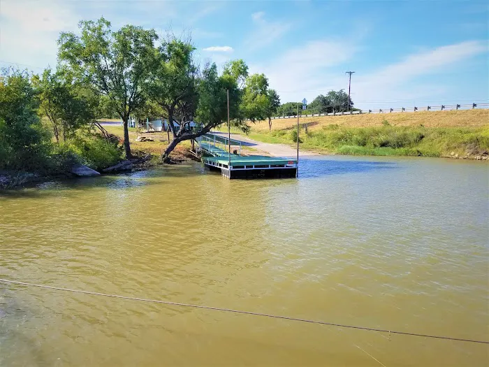 Wall's Ponderosa RV Park & Marina Picture 4