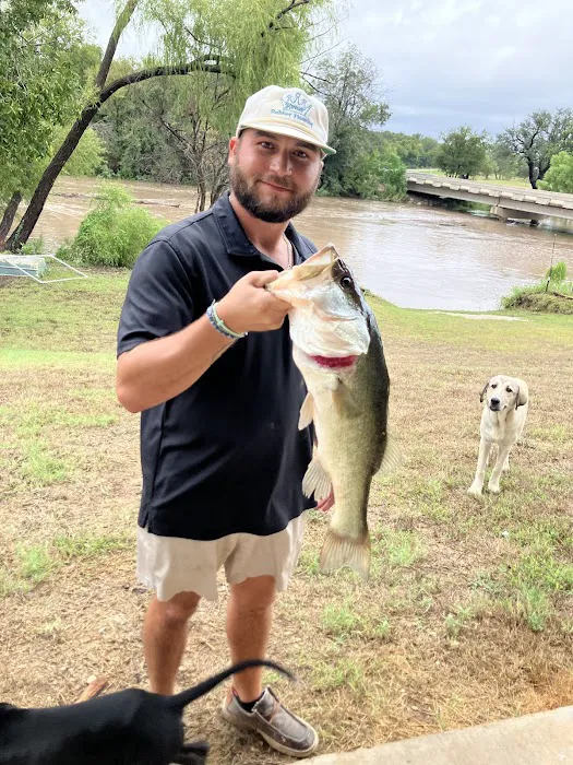 Hinton Top Properties, LLC Picture 3