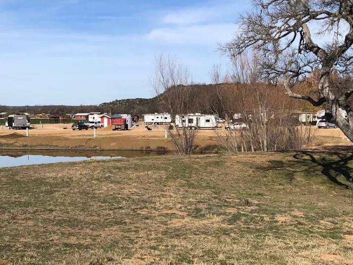 Two Rooster Ranch RV Park Picture 4