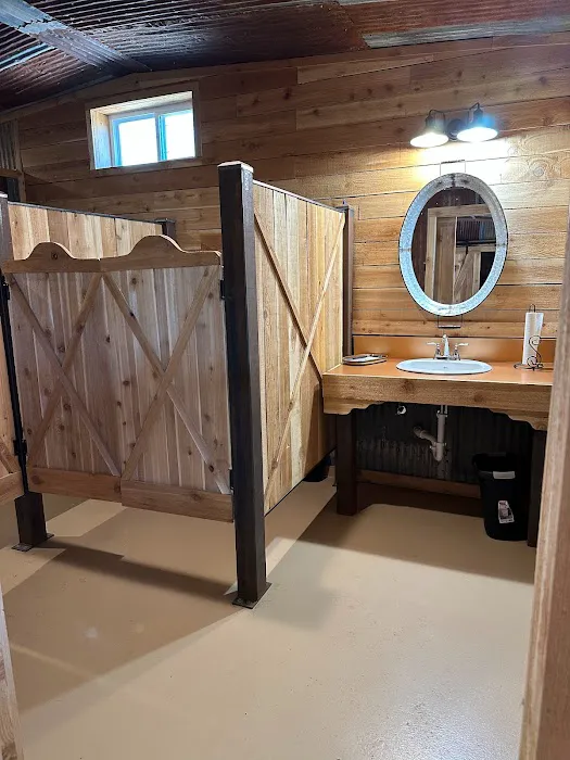 Cedar Stays RV Park Picture 1