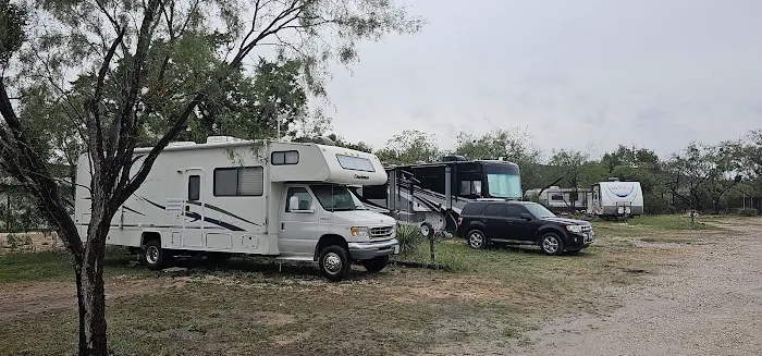 Sun and Moon RV Parks Picture 2