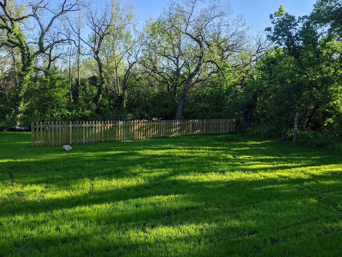 6 Oaks Tiny Home (and RV Park) Picture 9