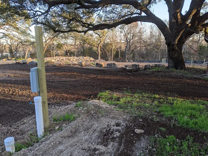 6 Oaks Tiny Home (and RV Park) Picture 5