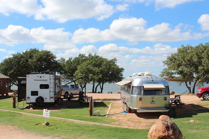 Lake Buchanan RV & Cabin Resort Picture 10