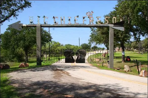 Lake Buchanan RV & Cabin Resort Picture 5