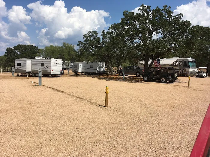 Seven Lakes RV Resort Picture 5