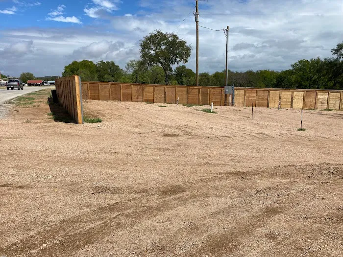 Kingsland Rv Park Picture 3