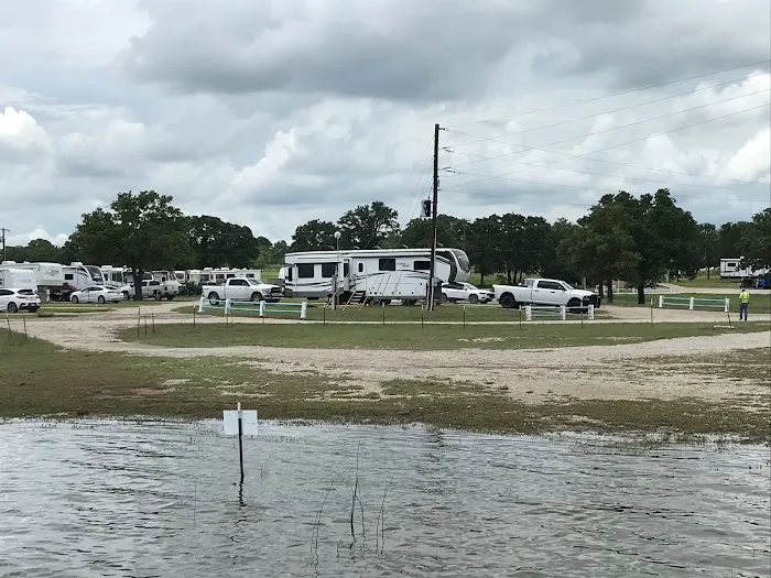 Solid Rock RV Park Picture 4