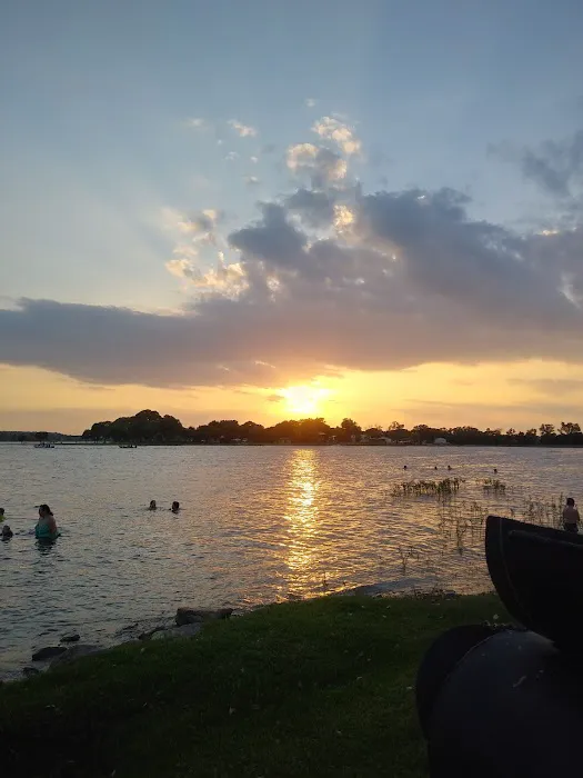 La Mancha Lake Ranch Picture 10