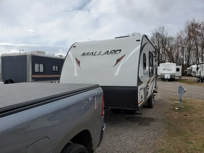 Outdoor Living Center RV Park Picture 9