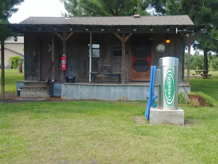 Hillbilly Haven RV Park Picture 9