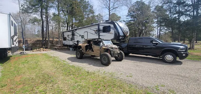 Back In The Ozarks R.V. Park Picture 2