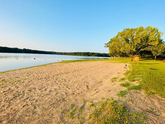 Shade Tree Rv Park Picture 2