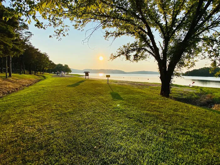 Shade Tree Rv Park Picture 3