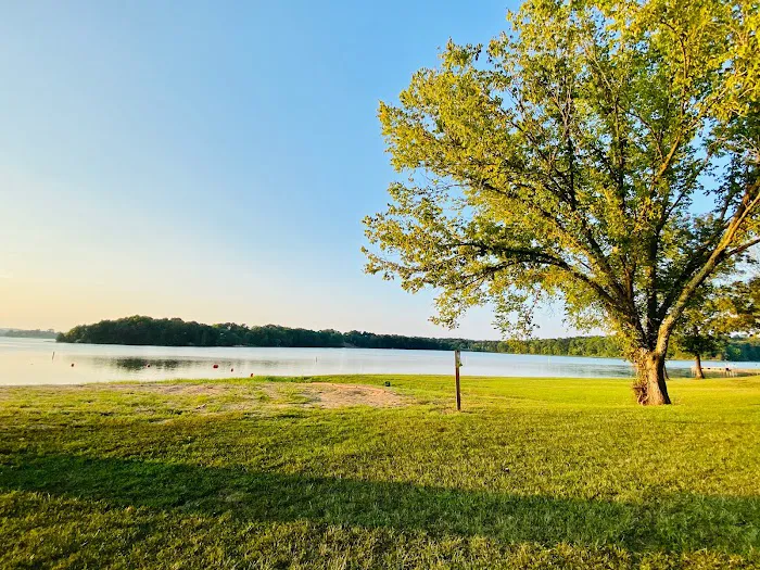 Shade Tree Rv Park Picture 1