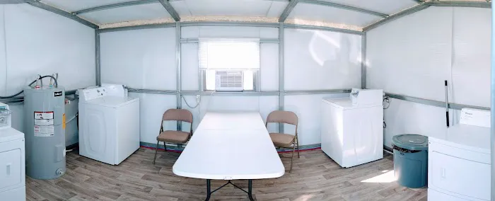 Lamar R.V. Park Picture 4