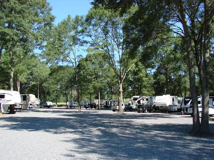 Red River RV Park Picture 4