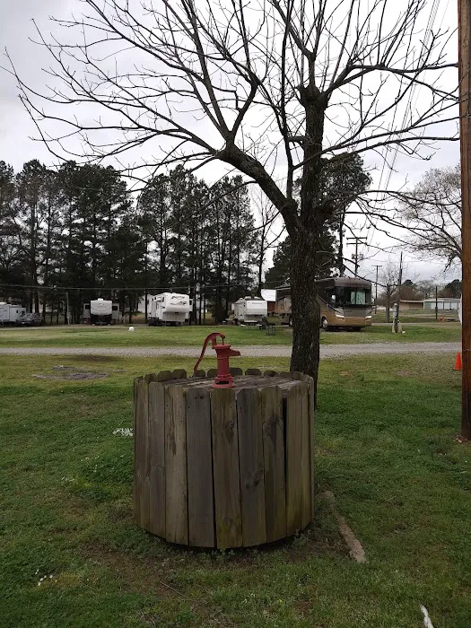 BARNES R.V. & MOBILE HOME PARK Picture 9