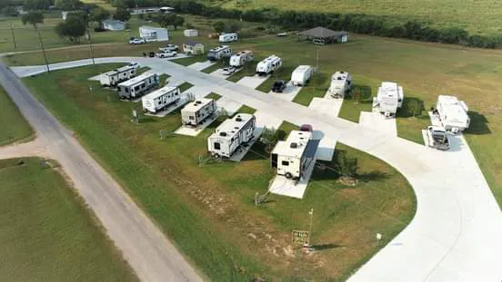 L&W Frazier RV Park Picture 1