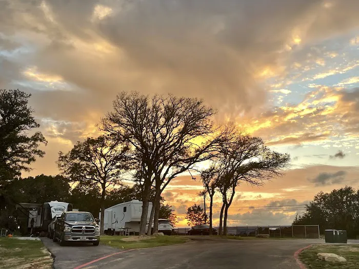 Buddy's Backyard RV Resort Picture 2