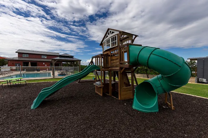 Buddy's Backyard RV Resort Picture 4