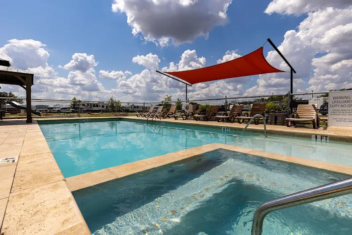 Buddy's Backyard RV Resort Picture 8