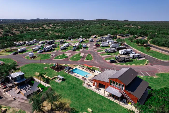 Buddy's Backyard RV Resort Picture 7