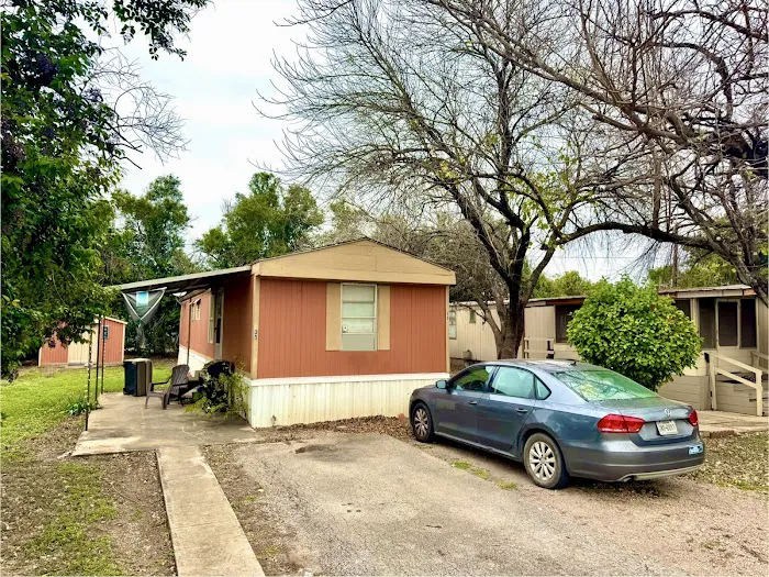 Wayside Mobile Home Park in New Braunfels Picture 1