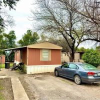 Wayside Mobile Home Park in New Braunfels ico