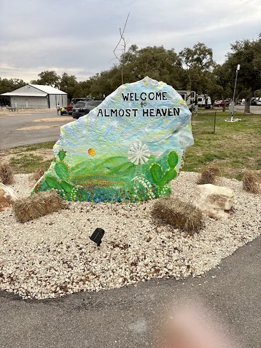 Almost Heaven RV Resort Picture 6