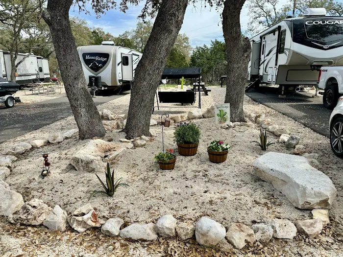 Almost Heaven RV Resort Picture 9