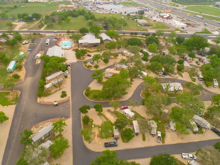 Sun Retreats Texas Hill Country Picture 3