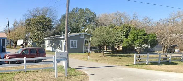 Creekside Crossing Mobile Home Community Picture 3