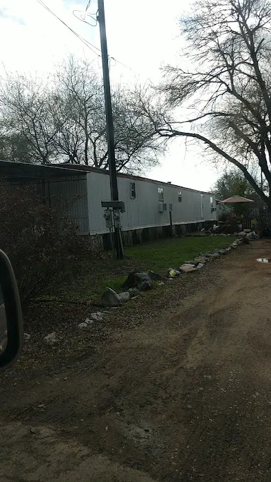 Dry Creek Mobile Home Estates Picture 7