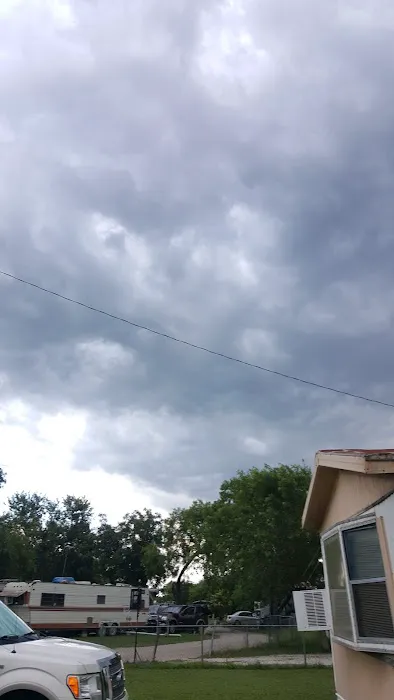 Country Air Mobile Home Park Picture 1