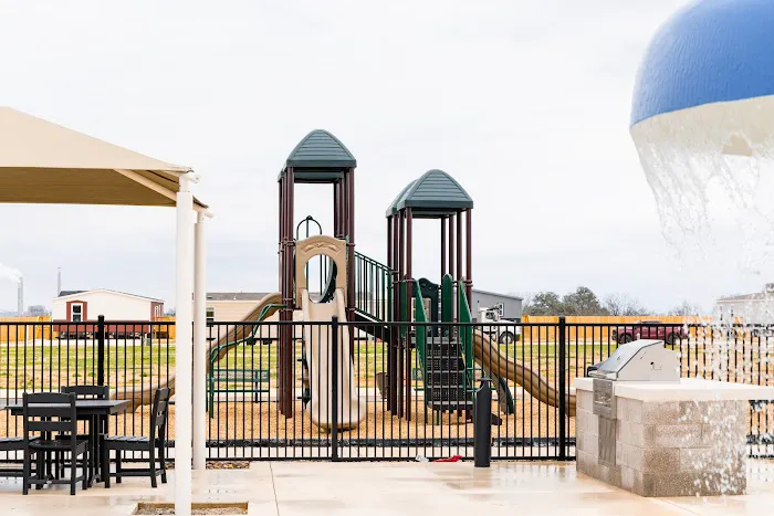 Higdon Oaks Picture 9