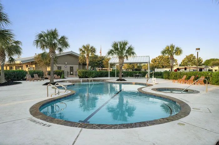 Greenlake RV Resort by QRV Picture 3