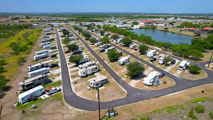 Braunig Lake RV Resort Picture 4